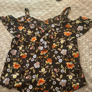 New York & Company Cold Shoulder